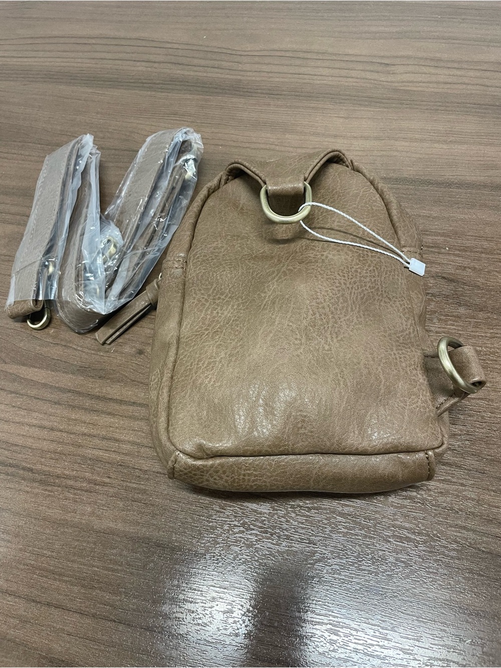 NWOT Joy Susan Skyler Sling Bag in Taupe - Picture 5 of 7